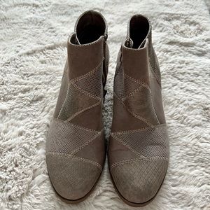 G.H. Bass & Co Women’s Patchwork Mushroom Ankle Booties